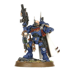 Warhammer 40K: Space Marines - Captain in Phobos Armour