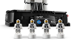 Lego: Technic - NASA Artemis Space Launch System Rocket