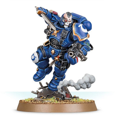 Warhammer 40K: Space Marines - Primaris Lieutenant In Reiver Armour