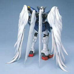 Gunpla: 1/60 Perfect Grade Wing Gundam Zero Custom (77659)