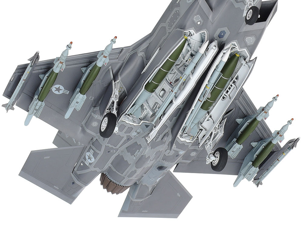 Model: Lockheed F-35A Lightning Ii